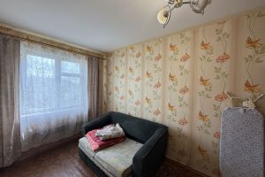 Продам квартиру 2-х комнатную с общей площадью 46.9м2, 5/5 эт., на улице 16, г. Калитино пос, Ленинградская обл., Россия, агентство РЕАЛ агентство недвижимости