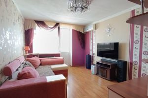 Продам квартиру 1 комнатную с общей площадью 37.6м2, 1/4 эт., на улице Ленина ул, г. Штормовое с, Крым авт. респ., Россия, агентство АН "Домус" Продам квартиру 1 комнатную с общей площадью 37.6м2, 1/4 эт., на улице Ленина ул, г. Штормовое с, Крым авт. респ., Россия, агентство АН "Домус"