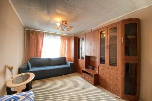 Продам квартиру 3-х комнатную с общей площадью 68.1м2, 8/9 эт., на улице Дмитровская ул, г. Руза, Московская обл., Россия, агентство Интернет-партнер