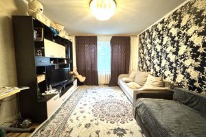 Продам квартиру 3-х комнатную с общей площадью 63.7м2, 1/10 эт., на улице Авиационная ул, Советский район, г. Брянск, Брянская обл., Россия, агентство Интернет-партнер