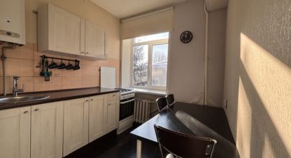 Купить квартиру 1 комнатную, 29.3 кв. м. Фотография №1 Продам квартиру 1 комнатную с общей площадью 29.3м2, 3/3 эт., на улице Фокина ул, Советский район, г. Брянск, Брянская обл., Россия, агентство Интернет-партнер. Фотография №1