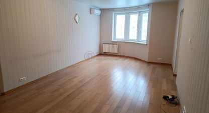 Купить квартиру 3-х комнатную, 93.7 кв. м. Фотография №1 Продам квартиру 3-х комнатную с общей площадью 93.7м2, 11/18 эт., на улице Красногорский б-р, г. Красногорск, Московская обл., Россия, агентство Интернет-партнер. Фотография №1