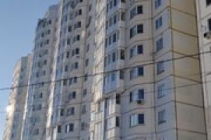 Продам квартиру 1 комнатную с общей площадью 43.4м2, 9/16 эт., на улице Центральная ул, г. Лужки (ядроминский со) д., Московская обл., Россия, агентство Интернет-партнер