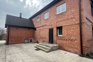 Продам дом 6-ти комнатный с общей площадью 155м2, на улице Набережная ул, г. Новониколаевка, Ростовская обл., Россия, агентство Интернет-партнер