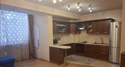 Продам квартиру 4-х комнатную с общей площадью 96.6м2, 1/3 эт., на улице Космонавтов пр-кт, Ворошиловский район, г. Ростов-на-Дону, Ростовская обл., Россия, агентство Интернет-партнер. Фотография №1