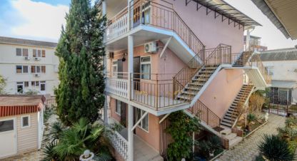 Продам торговое помещение с общей площадью 380м2, на улице Морская 4 ул, г. Саки , Крым авт. респ., Россия, агентство Интернет-партнер. Фотография №1