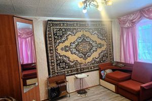 Продам квартиру 1 комнатную с общей площадью 29.3м2, 5/9 эт., на улице Красноармейская ул, г. Волхов, Ленинградская обл., Россия, агентство Интернет-партнер