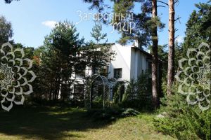 Продам дом 5-ти комнатный с общей площадью 729м2, на улице Респнская, г. Малаховка, Московская обл., Россия, агентство АН Загородный Мир 