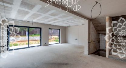 Купить дом 5-ти комнатную, 380 кв. м., Россия, г. Солослово д. Фотография №10