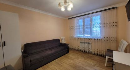 Купить квартиру 2-х комнатную, 48.7 кв. м. Фотография №1 Продам квартиру 2-х комнатную с общей площадью 48.7м2, 5/5 эт., на улице Эльбрусская ул, г. Баксан, Кабардино-Балкария респ., Россия, агентство Интернет-партнер. Фотография №1