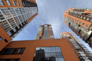 Продам квартиру 2-х комнатную с общей площадью 69.4м2, 20/22 эт., на улице Тимирязева ул, Советский район, г. Нижний Новгород, Нижегородская обл., Россия, агентство Интернет-партнер