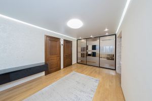 Продам квартиру 4-х комнатную с общей площадью 58.2м2, 9/9 эт., на улице Надежды сусловой ул, Советский район, г. Нижний Новгород, Нижегородская обл., Россия, агентство Интернет-партнер
