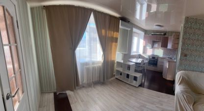 Продам квартиру 2-х комнатную с общей площадью 43м2, 5/5 эт., на улице Лескова ул, Автозаводский район, г. Нижний Новгород, Нижегородская обл., Россия, агентство Интернет-партнер. Фотография №1