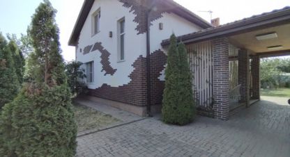 Купить дом 3-х комнатную, 128 кв. м. Фотография №1 Продам дом 3-х комнатный с общей площадью 128м2, на улице Цветочная, Прикубанский район, г. Краснодар, Краснодарский край, Россия, агентство Интернет-партнер. Фотография №1