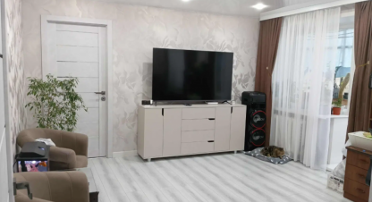 Продам квартиру 2-х комнатную с общей площадью 43.4м2, 4/5 эт., на улице Половинская, Ксм район, г. Курган, Курганская обл., Россия, агентство Домовой45. Фотография №1