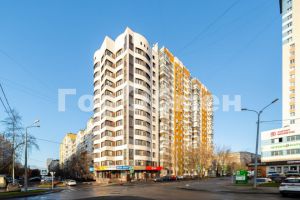Продам квартиру 4-х комнатную с общей площадью 145м2, 1/17 эт., на улице Пионерская, г. Королёв, Московская обл., Россия, агентство ГорОбмен
