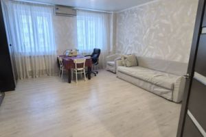 Продам квартиру 2-х комнатную с общей площадью 67м2, 6/10 эт., на улице Четаева ул, Ново-савиновский район, г. Казань, Татарстан респ., Россия, агентство Интернет-партнер