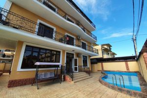 Продам квартиру с общей площадью 25.9м2, 1/4 эт., на улице Лазурная ул, г. Витязево, Краснодарский край, Россия, агентство Интернет-партнер