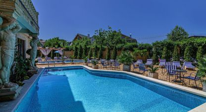 Продам торговое помещение с общей площадью 1618м2, на улице Приморский пер, г. Витязево, Краснодарский край, Россия, агентство Интернет-партнер. Фотография №1