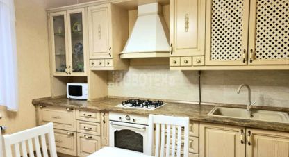 Продам дом 3-х комнатный с общей площадью 136м2, на улице Октябрьская, г. Азовская, Краснодарский край, Россия, агентство Интернет-партнер. Фотография №1