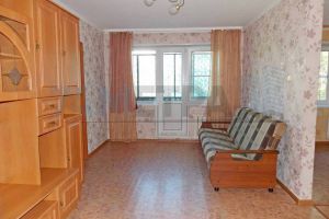 Сдам квартиру 2-х комнатную с общей площадью 43м2, 2/5 эт., на улице Барбюса, Ленинский район район, г. Челябинск, Челябинская обл., Россия, агентство 74 метра