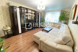 Продам квартиру 3-х комнатную с общей площадью 90.8м2, 2/3 эт., на улице Садовая, Заволжский район, г. Кострома, Костромская обл., Россия, агентство Вектор Продам квартиру 3-х комнатную с общей площадью 90.8м2, 2/3 эт., на улице Садовая, Заволжский район, г. Кострома, Костромская обл., Россия, агентство Вектор