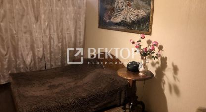 Снять квартиру 2-х комнатную, 50 кв. м. Фотография №1 Сдам квартиру 2-х комнатную с общей площадью 50м2, 1/5 эт., на улице Строителей, г. Иваново, Ивановская обл., Россия, агентство Вектор. Фотография №1