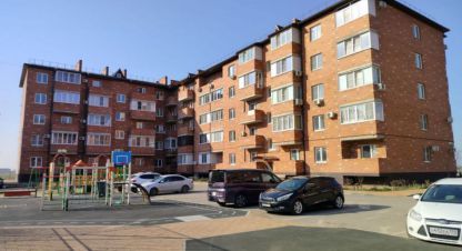 Купить квартиру 1 комнатную, 32.1 кв. м. Фотография №1 Продам квартиру 1 комнатную с общей площадью 32.1м2, 2/5 эт., на улице Бжегокайская ул, г. Новая адыгея аул, Адыгея респ., Россия, агентство Аурус-Риэлт. Фотография №1