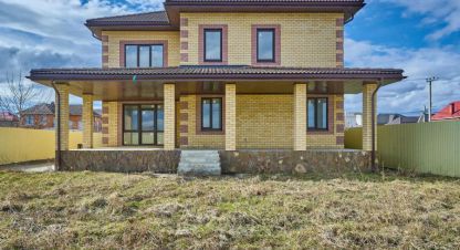 Купить дом 6-ти комнатную, 463 кв. м. Фотография №1 Продам дом 6-ти комнатный с общей площадью 463м2, на улице Буковая ул, г. Ленина х, Краснодарский край, Россия, агентство Аурус-Риэлт. Фотография №1