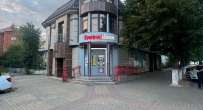 Купить торговое помещение, 463.5 кв. м. Фотография №1 Продам торговое помещение с общей площадью 463.5м2, на улице Краснооктябрьская, г. Майкоп, Адыгея респ., Россия, агентство Мореон Инвест. Фотография №1