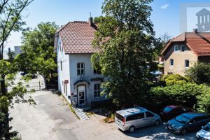 Продам квартиру 4-х комнатную с общей площадью 84.1м2, 2/2 эт., на улице Советская ул, г. Янтарный, Калининградская обл., Россия, агентство ООО "Базис-Недвижимость"