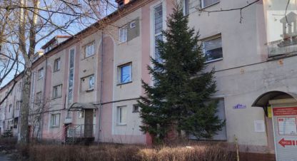 Купить квартиру 2-х комнатную, 50.4 кв. м. Фотография №1 Продам квартиру 2-х комнатную с общей площадью 50.4м2, 1/3 эт., на улице А невского ул, Ленинградский район, г. Калининград, Калининградская обл., Россия, агентство ООО Базис-Недвижимость. Фотография №1