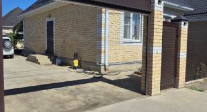 Купить дом 5-ти комнатную, 104.7 кв. м. Фотография №1 Продам дом 5-ти комнатный с общей площадью 104.7м2, на улице Квартал водный, Прикубанский окр район, г. Индустриальный, Краснодарский край, Россия, агентство Мореон Инвест. Фотография №1