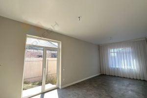 Продам дом 3-х комнатный с общей площадью 75м2, на улице Есаульская ул, г. Южный, Краснодарский край, Россия, агентство Мореон Инвест