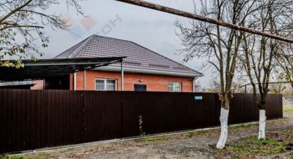 Купить дом 3-х комнатную, 71.7 кв. м. Фотография №1 Продам дом 3-х комнатный с общей площадью 71.7м2, на улице Седина ул, г. Новомышастовская ст-ца, Краснодарский край, Россия, агентство Мореон Инвест. Фотография №1
