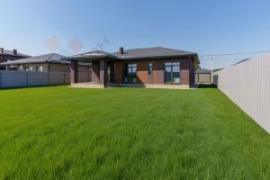 Продам дом 4-х комнатный с общей площадью 136м2, на улице Бжедугская ул, г. Козет аул, Адыгея респ., Россия, агентство Мореон Инвест Продам дом 4-х комнатный с общей площадью 136м2, на улице Бжедугская ул, г. Козет аул, Адыгея респ., Россия, агентство Мореон Инвест