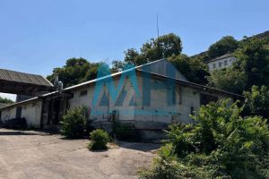 Сдам производственно-складское помещение с общей площадью 1150м2, на улице Делегатская, г. Севастополь, Крым авт. респ., Россия, агентство Мастера Недвижимости Сдам производственно-складское помещение с общей площадью 1150м2, на улице Делегатская, г. Севастополь, Крым авт. респ., Россия, агентство Мастера Недвижимости