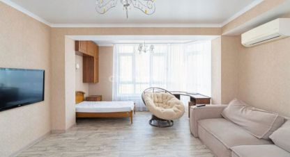 Купить квартиру 2-х комнатную, 70 кв. м. Фотография №1 Продам квартиру 2-х комнатную с общей площадью 70м2, 8/10 эт., на улице Античный, Гагаринский район, г. Севастополь, Крым авт. респ., Россия, агентство Херсонес Недвижимость. Фотография №1