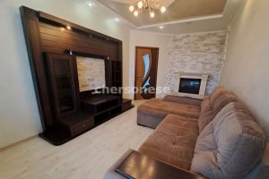 Продам квартиру 2-х комнатную с общей площадью 73м2, 6/11 эт., на улице Пожарова, Ленинский район, г. Севастополь, Крым авт. респ., Россия, агентство Херсонес Недвижимость