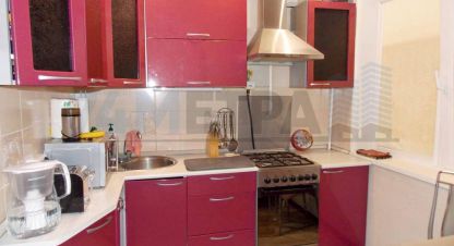 Купить квартиру 2-х комнатную, 47 кв. м. Фотография №1 Продам квартиру 2-х комнатную с общей площадью 47м2, 1/5 эт., на улице Сулимова ул, Советский район район, г. Челябинск, Челябинская обл., Россия, агентство 74 метра. Фотография №1