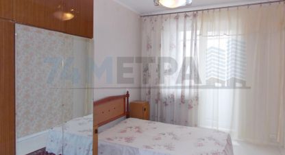 Сдам квартиру 2-х комнатную с общей площадью 50м2, 3/9 эт., на улице Молодежная ул, Металлургический район район, г. Челябинск, Челябинская обл., Россия, агентство 74 метра. Фотография №1