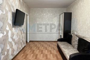 Сдам квартиру 1 комнатную с общей площадью 33м2, 9/10 эт., на улице Зальцмана ул, Тракторозаводский район район, г. Челябинск, Челябинская обл., Россия, агентство 74 метра