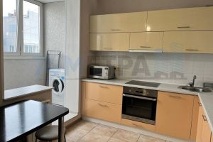 Сдам квартиру 1 комнатную с общей площадью 41м2, 16/16 эт., на улице Братьев кашириных ул, Центральный район район, г. Челябинск, Челябинская обл., Россия, агентство 74 метра