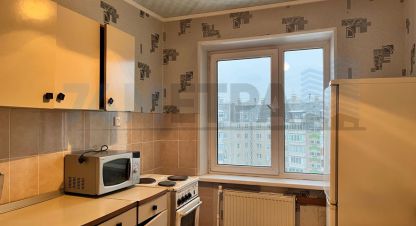 Сдам квартиру 4-х комнатную с общей площадью 68м2, 9/10 эт., на улице Салавата юлаева ул, Курчатовский район район, г. Челябинск, Челябинская обл., Россия, агентство 74 метра. Фотография №1