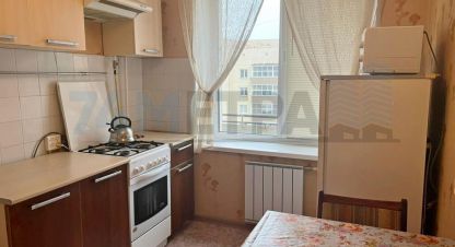 Сдам квартиру 2-х комнатную с общей площадью 49м2, 9/9 эт., на улице Кирова ул, Калининский район район, г. Челябинск, Челябинская обл., Россия, агентство 74 метра. Фотография №1