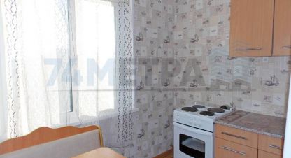 Сдам квартиру 1 комнатную с общей площадью 34м2, 8/9 эт., на улице Захаренко ул, Курчатовский район район, г. Челябинск, Челябинская обл., Россия, агентство 74 метра. Фотография №1