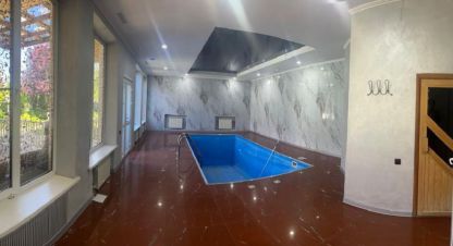 Купить дом 5-ти комнатную, 270 кв. м., Россия, г. Краснодар. Фотография №9