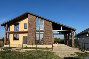 Продам дом 7-ти комнатный с общей площадью 222.2м2, на улице Первомайская ул, г. Новотитаровская ст-ца, Краснодарский край, Россия, агентство Аурус-Риэлт Продам дом 7-ти комнатный с общей площадью 222.2м2, на улице Первомайская ул, г. Новотитаровская ст-ца, Краснодарский край, Россия, агентство Аурус-Риэлт