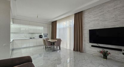 Купить дом 7-ти комнатную, 210 кв. м. Фотография №1 Продам дом 7-ти комнатный с общей площадью 210м2, на улице Им фурманова проезд, г. Краснодар, Краснодарский край, Россия, агентство Аурус-Риэлт. Фотография №1