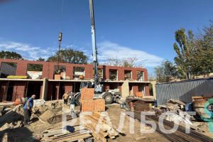 Продам дом 4-х комнатный с общей площадью 240м2, на улице Пр-кт михаила нагибина, Ворошиловский район, г. Ростов-на-Дону, Ростовская обл., Россия, агентство Реал недвижимость